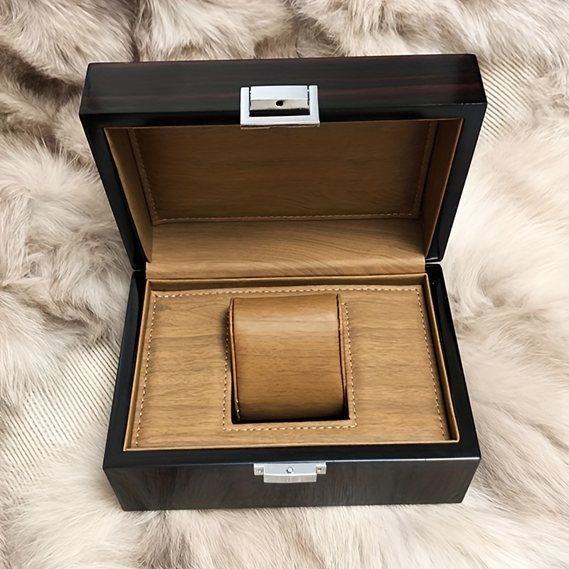 Luxury Watch Store - Luxurious Wooden Lacquered Watch Case Suitable