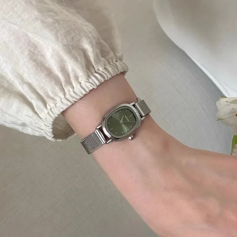 Small Oval Dial Green Watch Si - đánh giá và giá Luxury Watch Deals